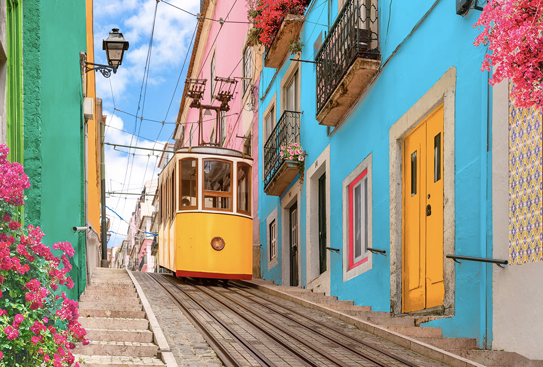 lisbon-tram