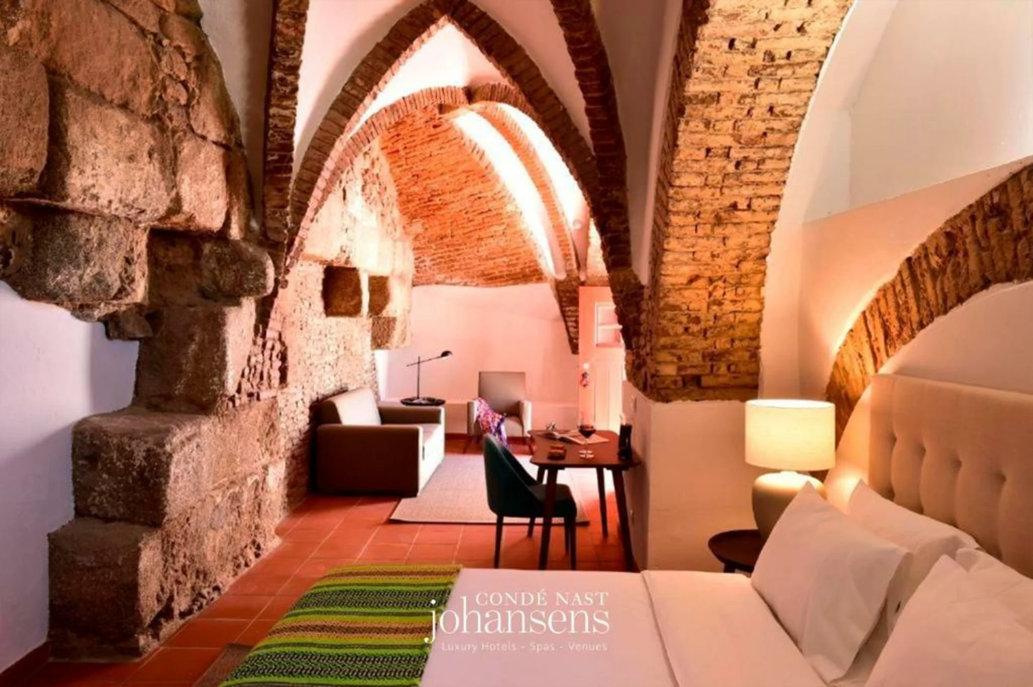 the-noble-house-by-unlock-hotels-evora-077-95350-2220x1400